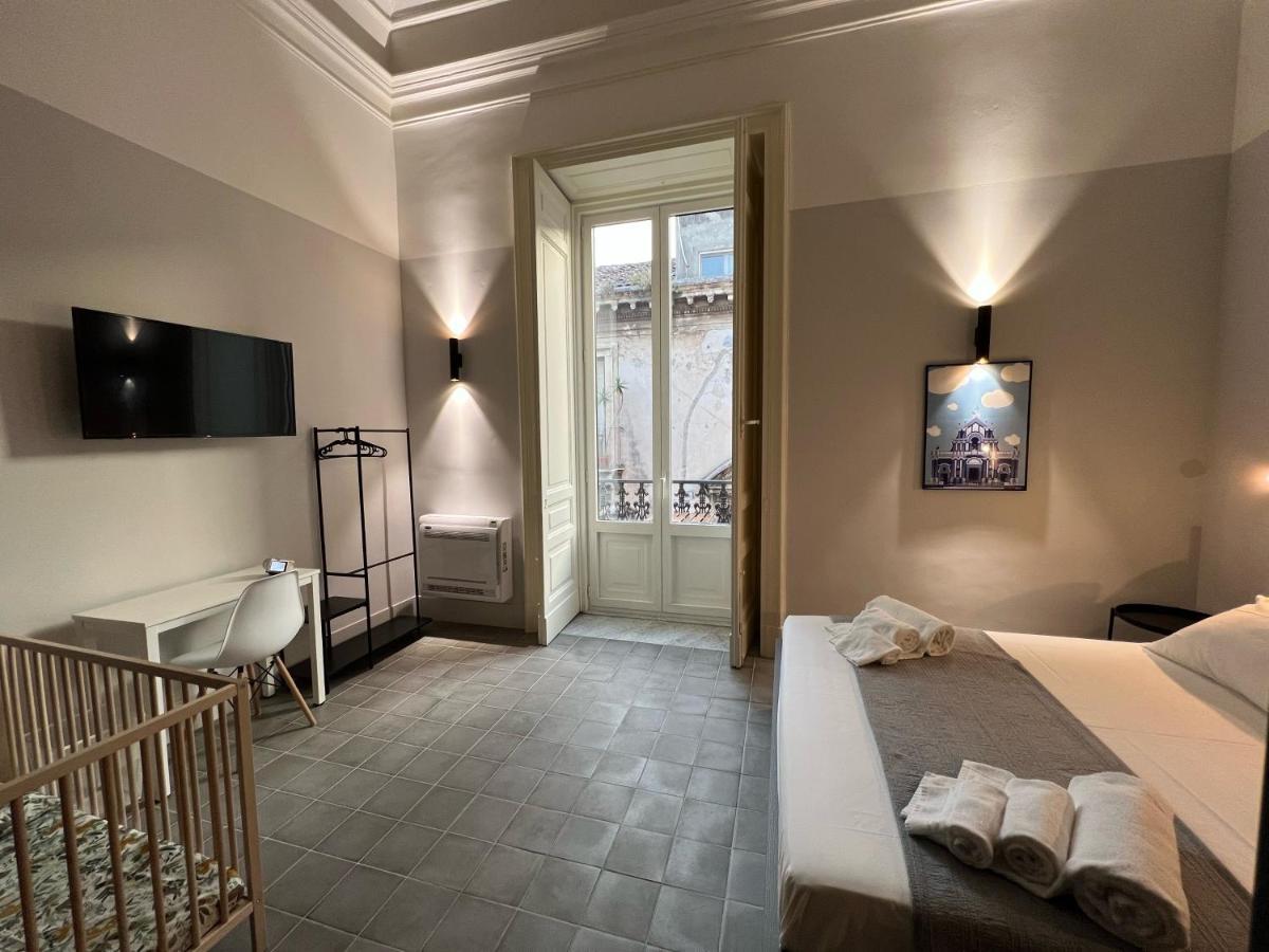 Ruanera Hotel Catania Bagian luar foto