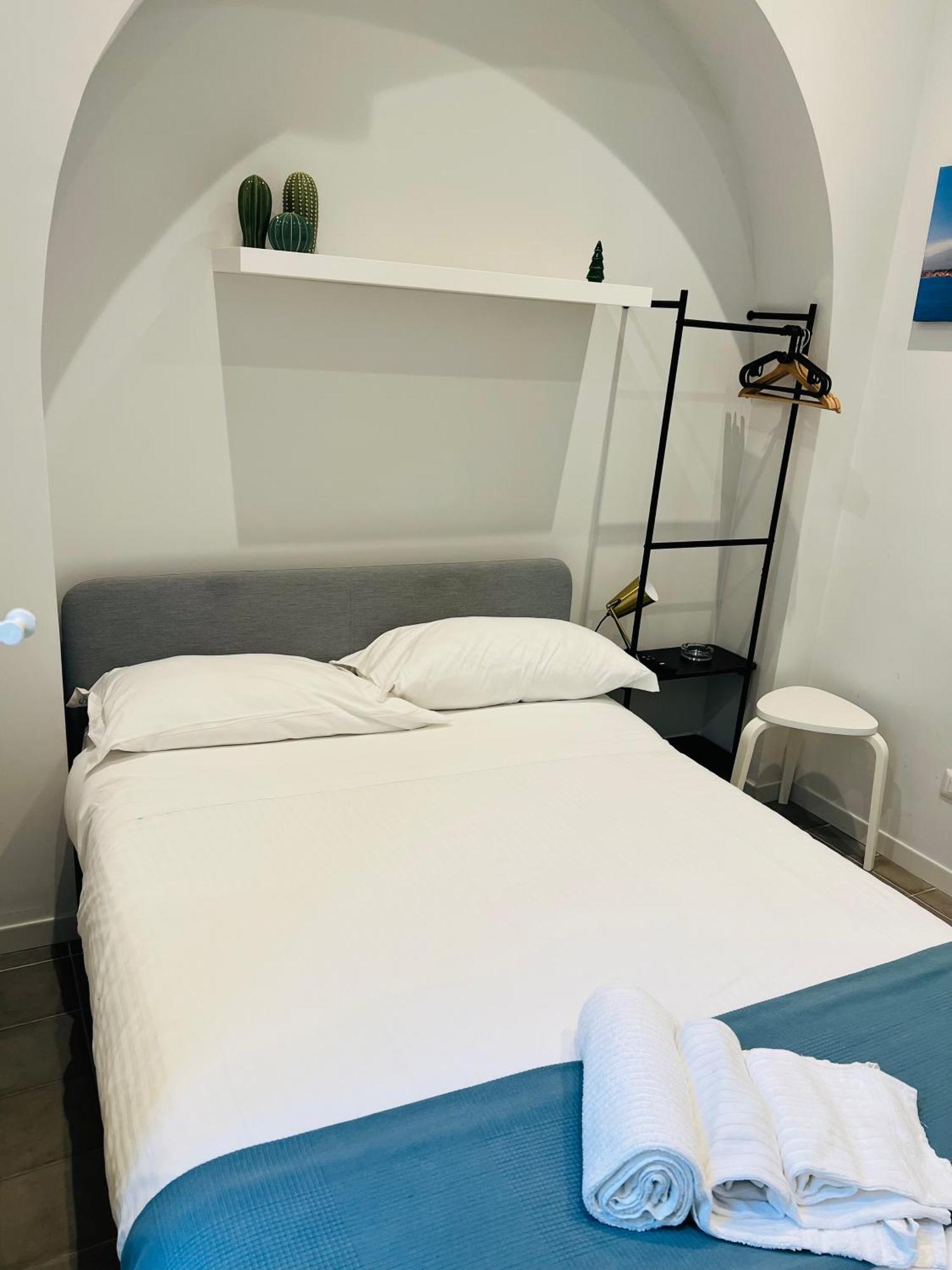 Ruanera Hotel Catania Bagian luar foto